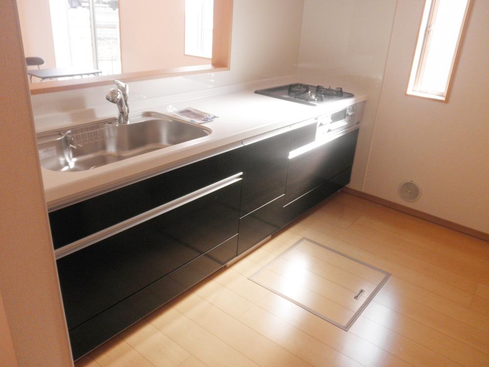 Kitchen. Kitchen: 2013 September shooting