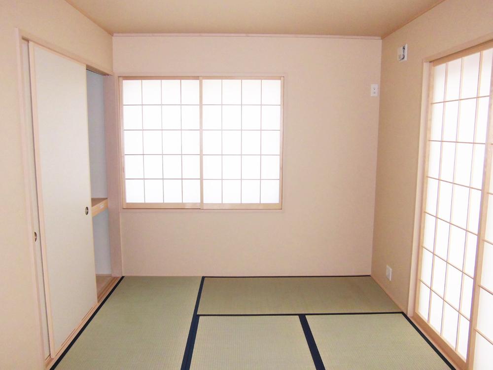 Non-living room. Japanese-style room: 2013 September shooting