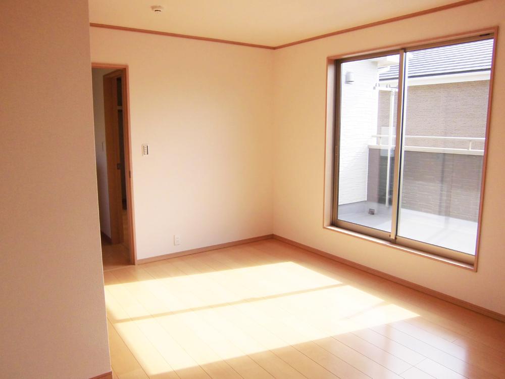 Non-living room. Western-style: 2013 September shooting