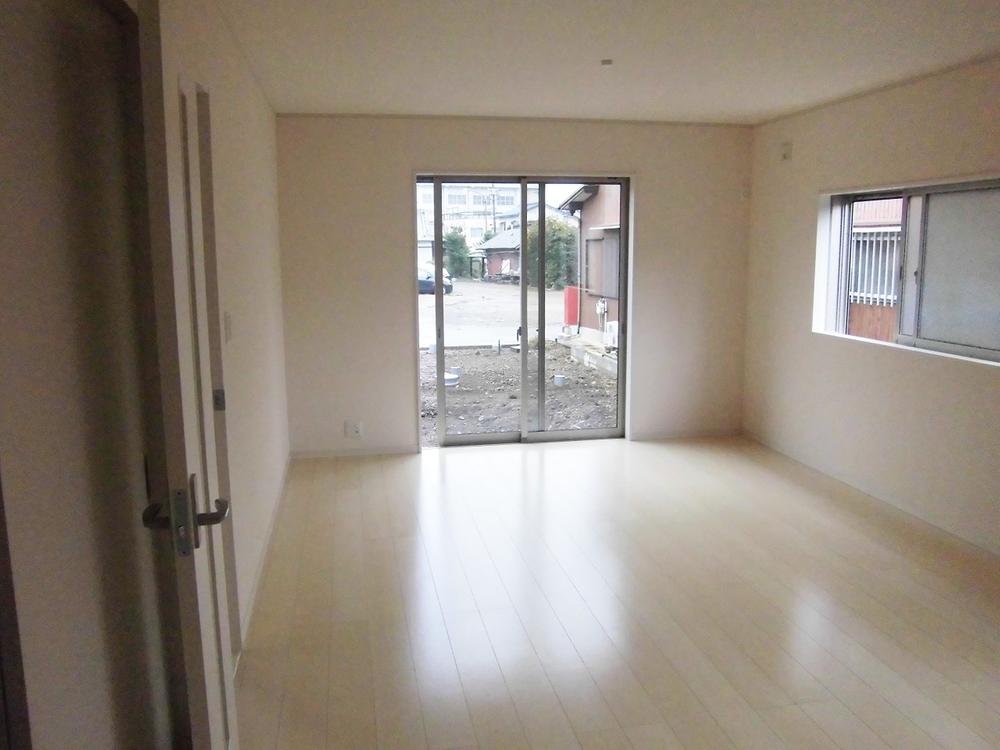 Living. Living: October 2013 shooting