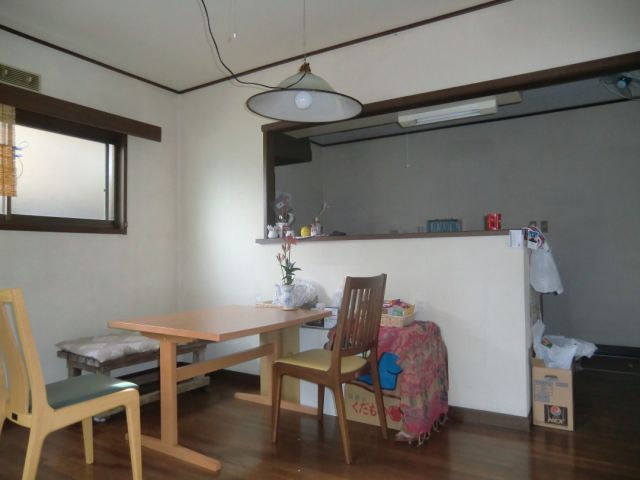 Living and room. LDK, complete with popular counter kitchen