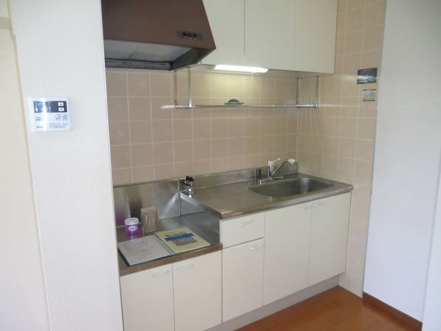 Kitchen. It is simple and good kitchen space and easy to use