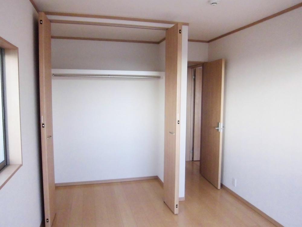 Non-living room. Western-style: 2013 November shooting