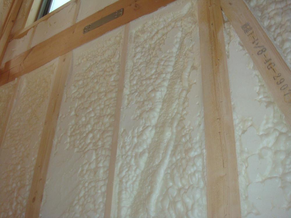 Construction ・ Construction method ・ specification. Insulation spray foam urethane foam. 