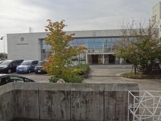 Primary school. Inuyama Municipal Inuyama Nishi Elementary School up to 400m