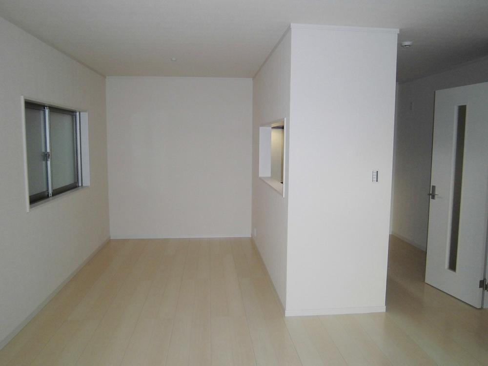 Living. 4 Building Living: 2013 November shooting