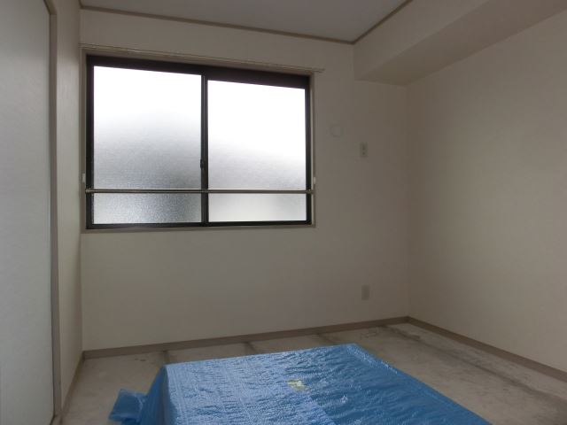 Living and room. Place a tatami before occupancy. I think you calm the Japanese-style room!