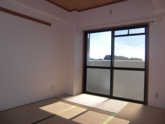 Living and room. Japanese-style, I think you calm!