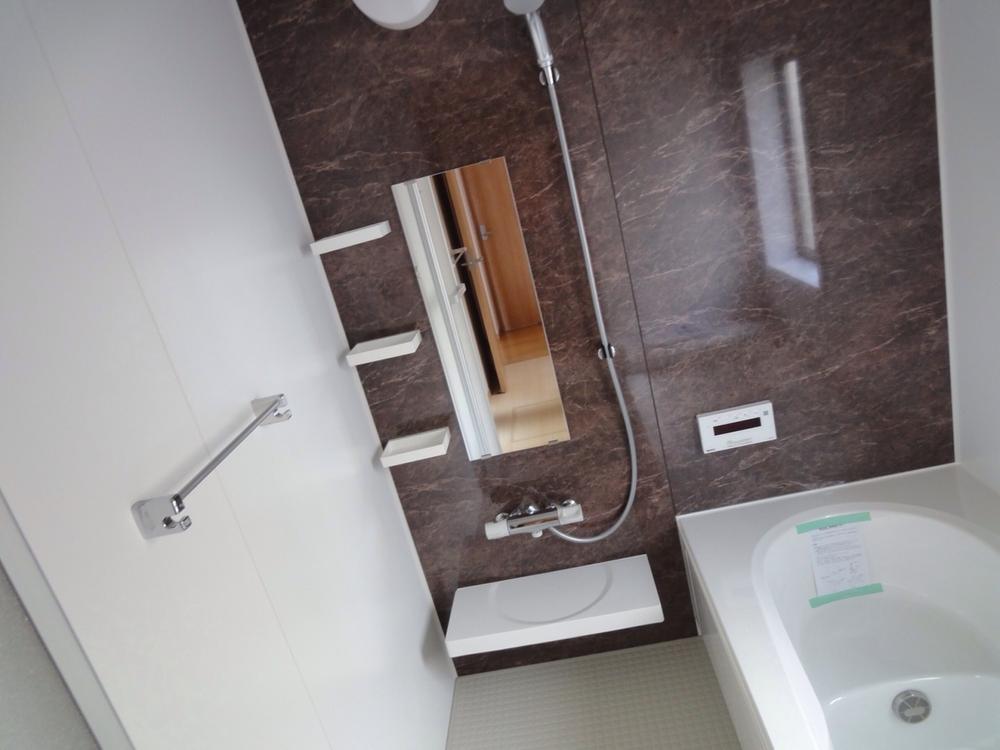 Bathroom. (2013.11.14 shooting)