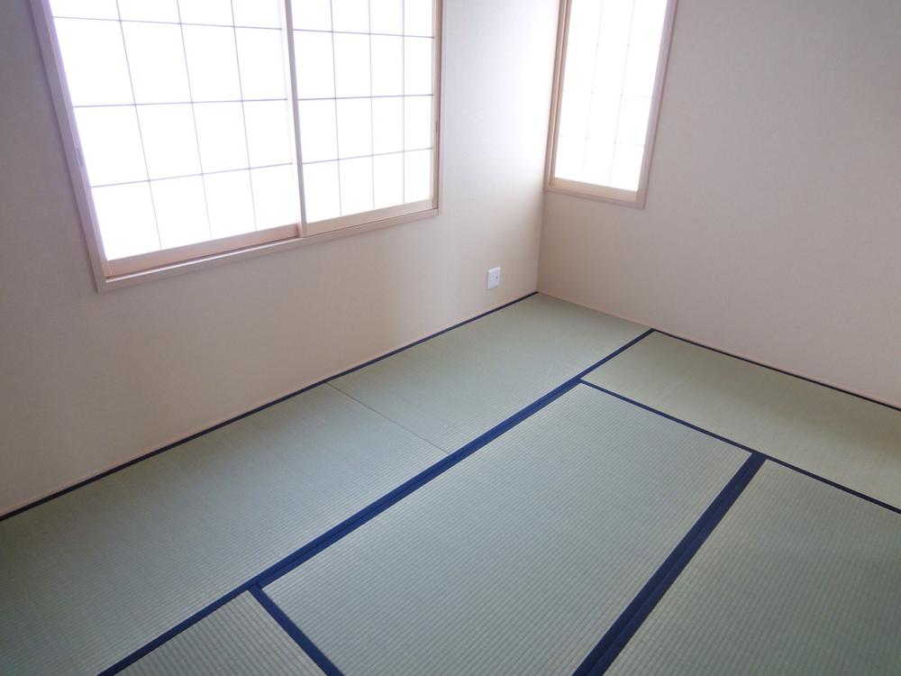 Non-living room. Japanese-style room (2013.11.14 shooting)
