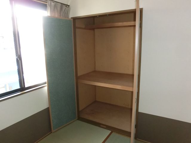 Receipt. It is the storage space of the north Japanese-style room!