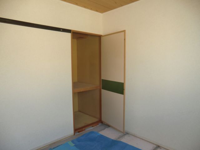 Living and room. Tatami will be laid at the time of move-in