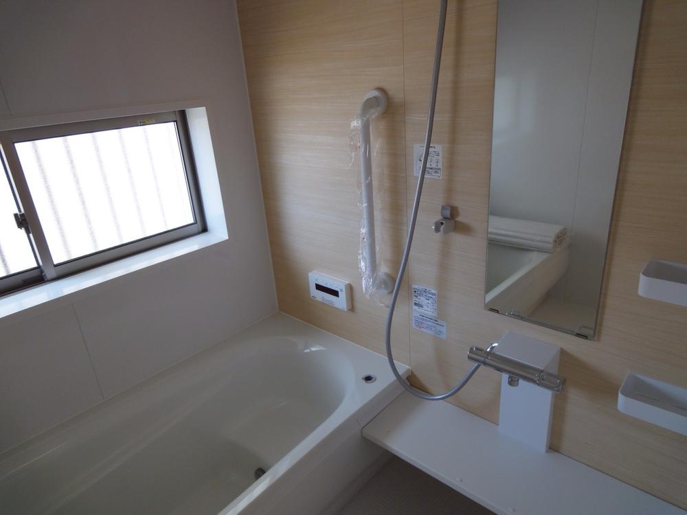 Bathroom. (2013.11.8 shooting)