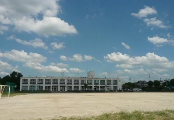 Primary school. Inuyama Municipal Inuyama until Nishi Elementary School 615m