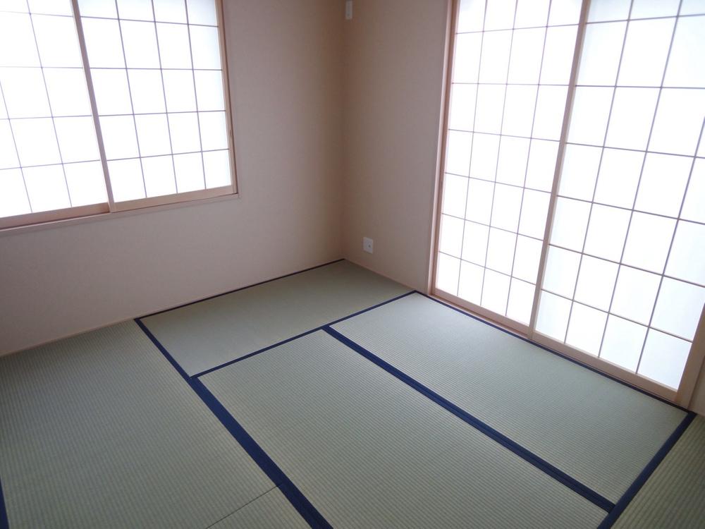 Non-living room. Japanese-style room (2013.11.14 shooting)