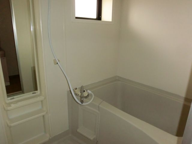 Bath. Small window with a bathroom is the ventilation is easy to!