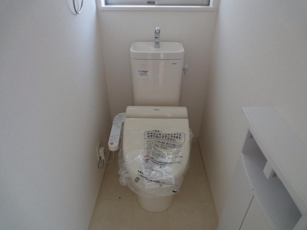 Toilet. (2013.9.30 shooting)