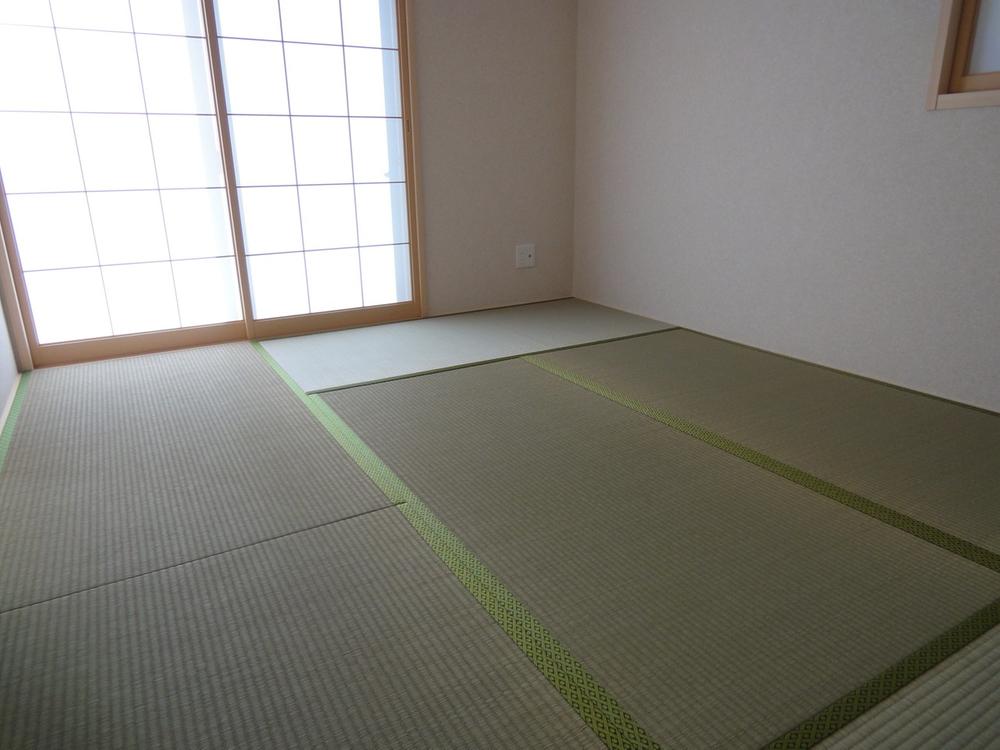 Non-living room. Japanese-style room (2013.9.30 shooting)