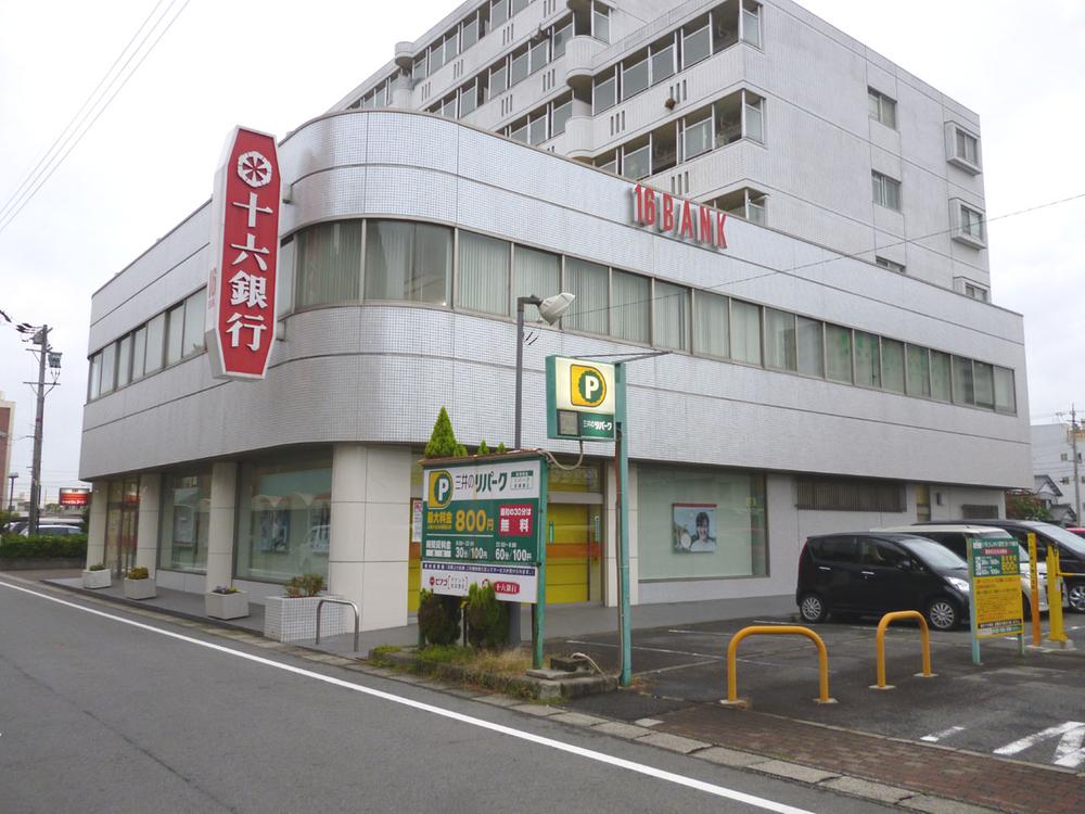Bank. Juroku Iwakura to the branch 451m