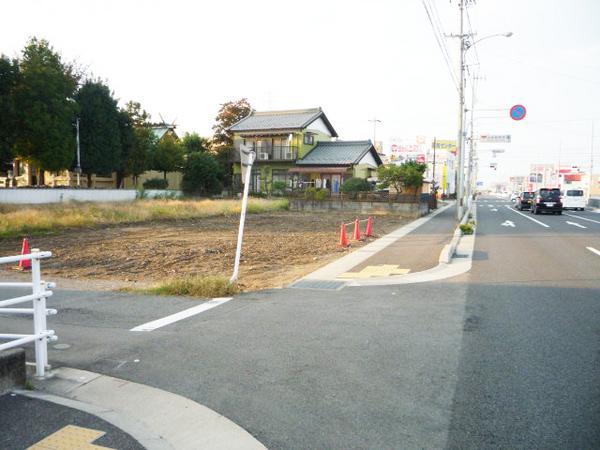 Local photos, including front road