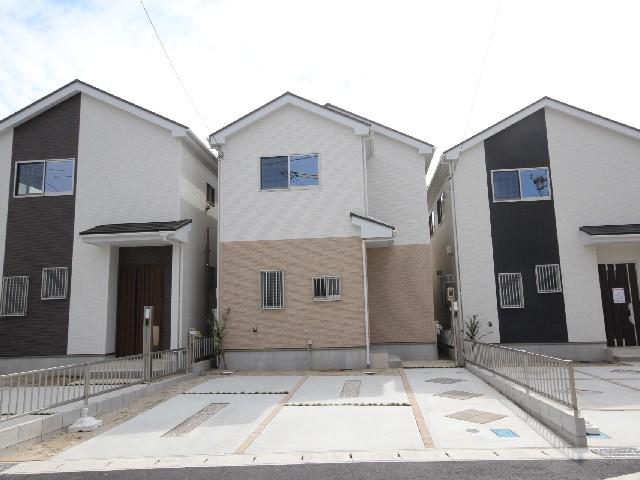 Local appearance photo. Finished appearance photo September 30, shooting