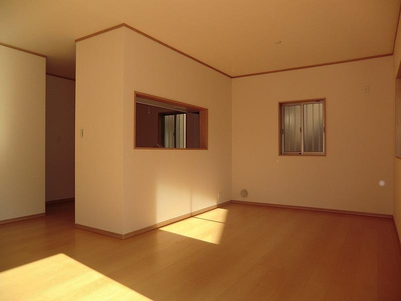 Living. Local (12 May 2013) Shooting