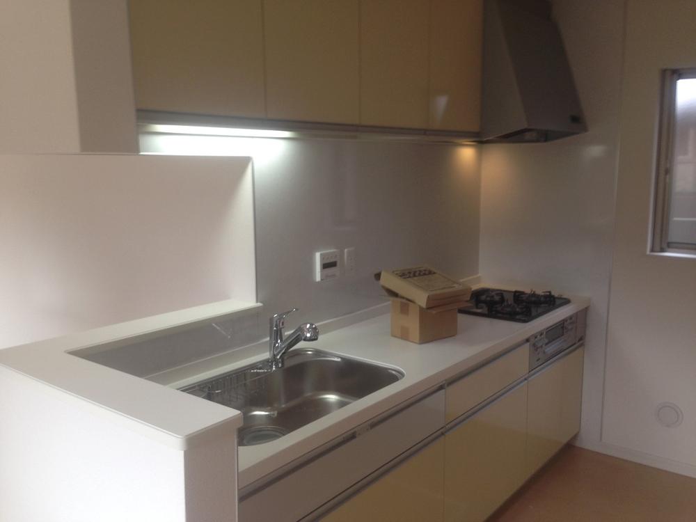 Kitchen. System kitchen! 