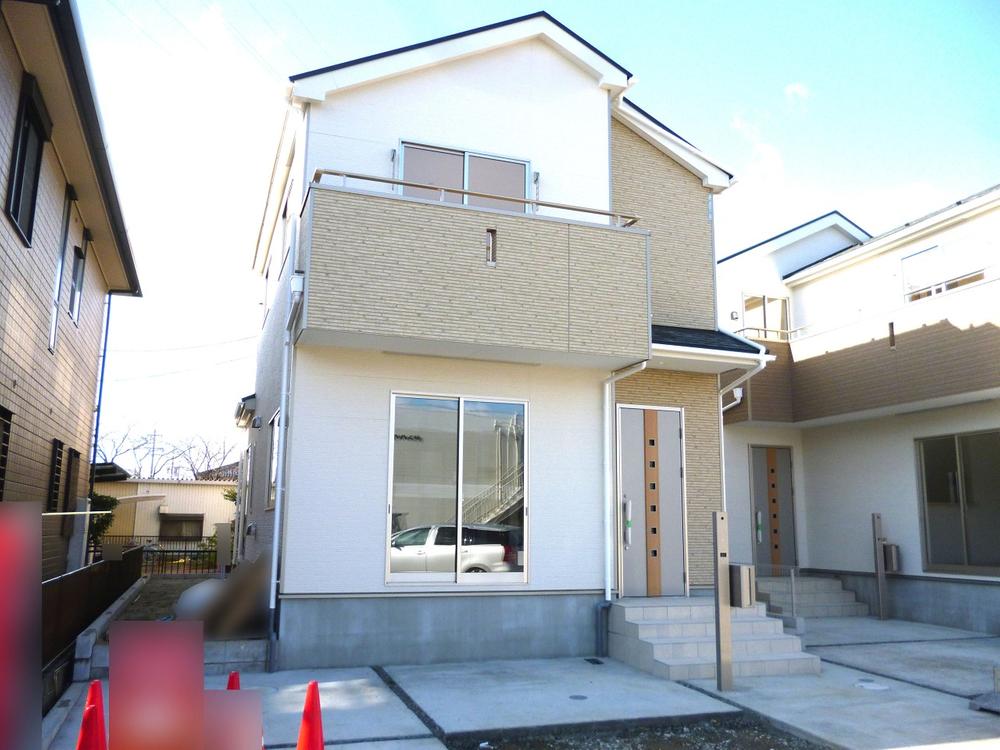 Local appearance photo. Parallel parking two cars Allowed! 