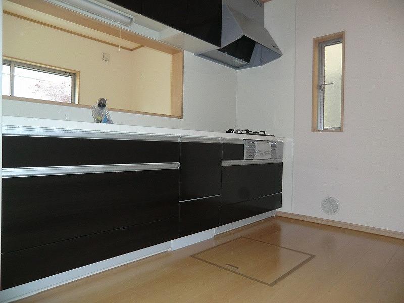 Kitchen. Local (12 May 2013) Shooting