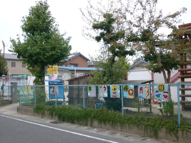 kindergarten ・ Nursery. Eastern nursery school (kindergarten ・ 190m to the nursery)