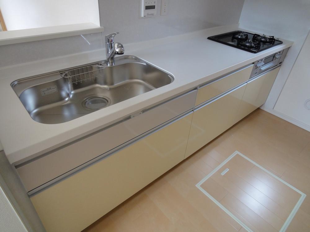 Kitchen. (2013.10.22 shooting)