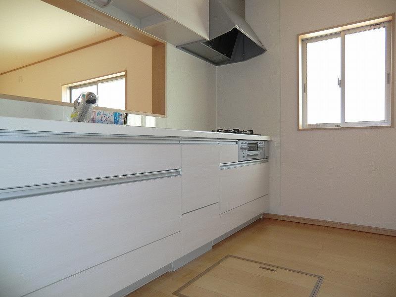 Kitchen. Local (12 May 2013) Shooting