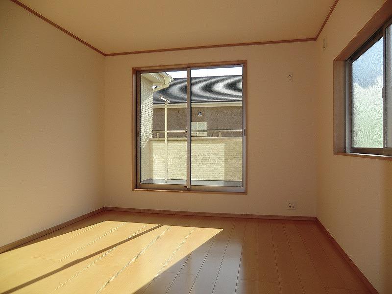 Non-living room. Local (12 May 2013) Shooting