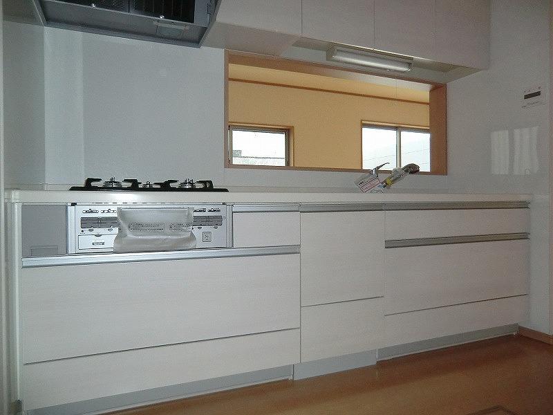 Kitchen. Local (12 May 2013) Shooting