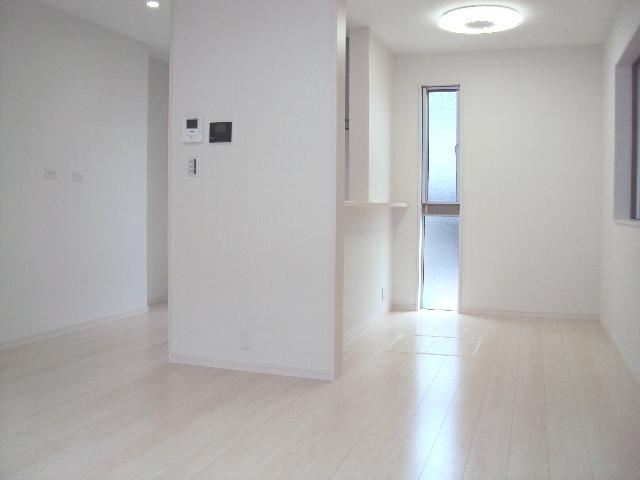 Living. Indoor (June 2013) Shooting