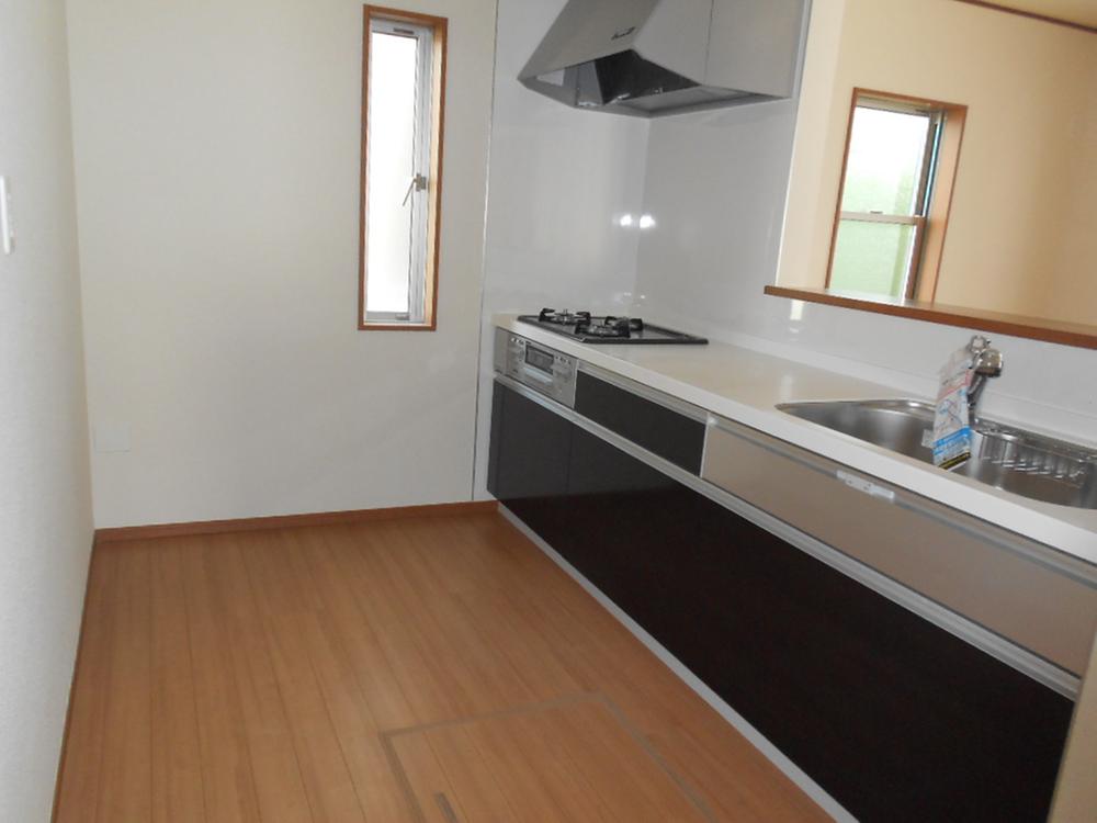 Kitchen. Local (September 2013) Shooting Building 2