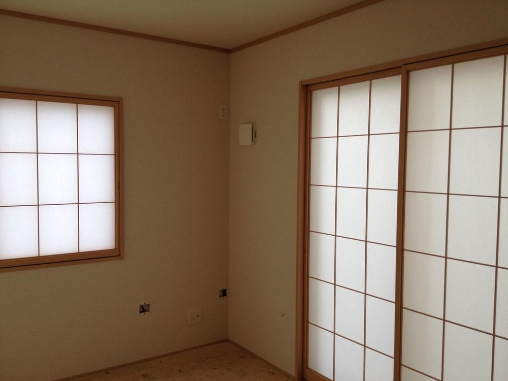 Non-living room. Local (10 May 2013) Shooting Building 2