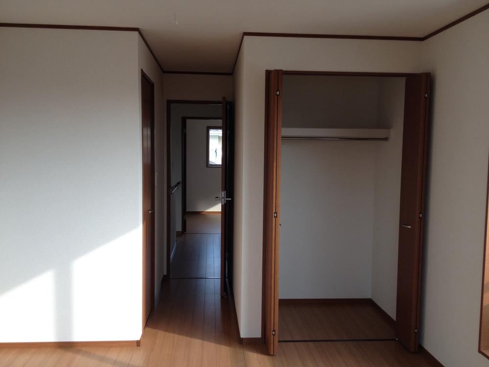 Non-living room. Local (10 May 2013) Shooting Building 2