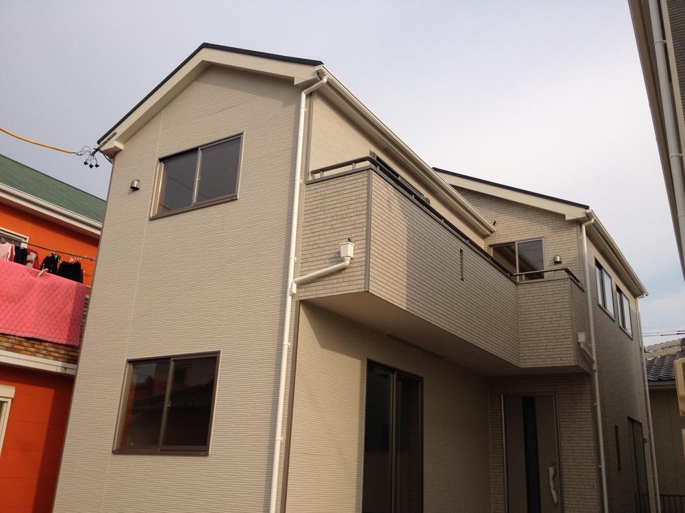 Local appearance photo. Local (10 May 2013) Shooting 1 Building