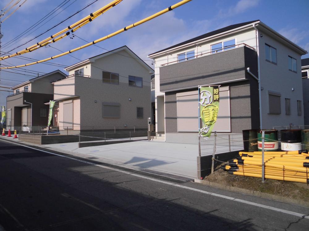 Local photos, including front road. Local appearance photo, 2013 December 20, shooting * new cityscape! * JR "Shinmachi Noda Station" a 10-minute walk!  ◆  ◆  ◆ "Dwelling looking Campaign" held in!  For more information Please contact us!  ◆  ◆  ◆ 