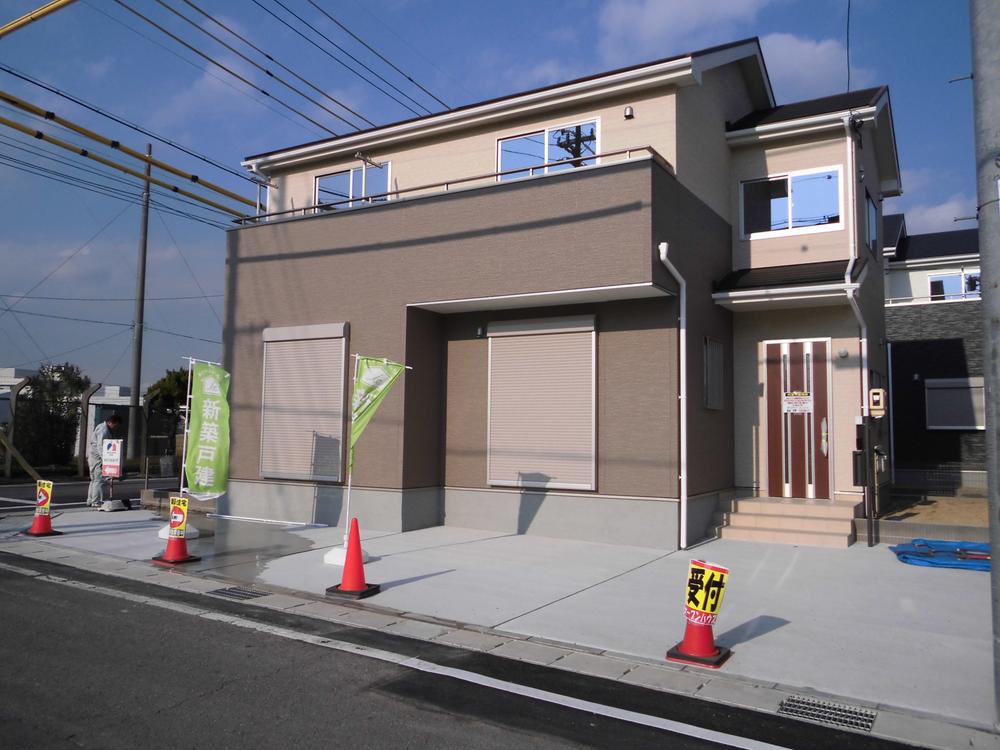 Sale already cityscape photo. Local appearance photo