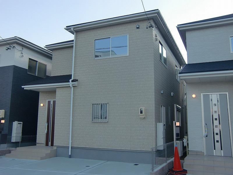 Local appearance photo. Local (12 May 2013) Shooting