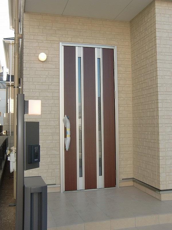 Entrance. Local (12 May 2013) Shooting