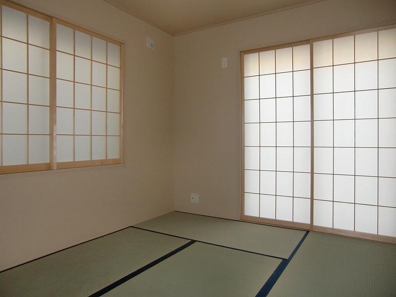 Non-living room. Local (12 May 2013) Shooting