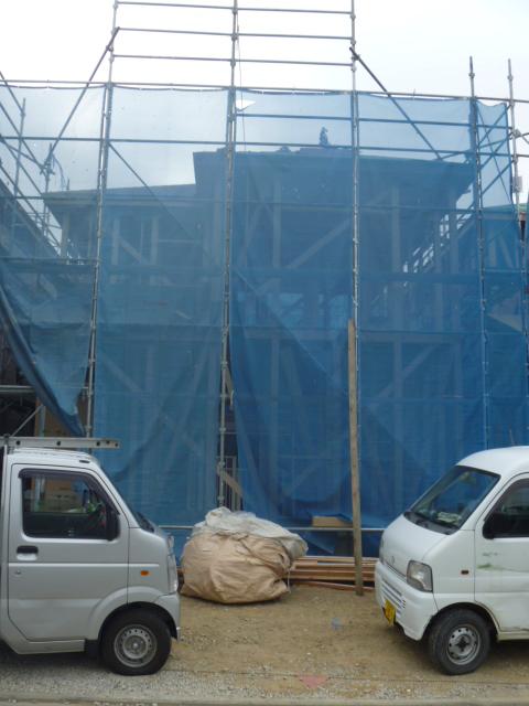 Local appearance photo. Local (10 May 2013) Shooting Building 2 completion of framework