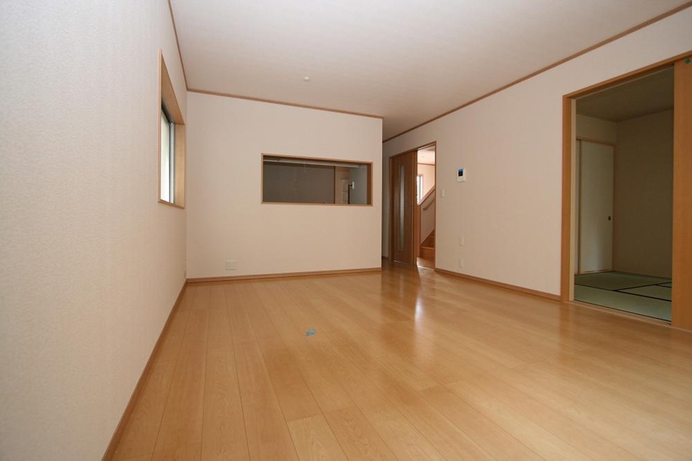 Living. Indoor (11 May 2013) Shooting