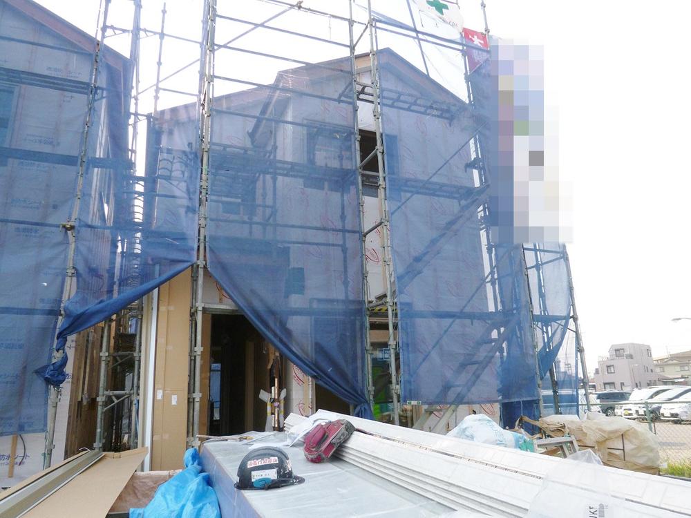 Local appearance photo. Local (12 May 2013) shooting 1 Building