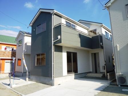 Local appearance photo. Local (11 May 2013) Shooting Building 2