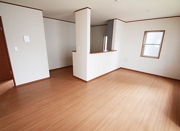 Living. In place of the reunion is sunny LDK of your family from the window. Local Building 2 shooting (October 2013 shooting)