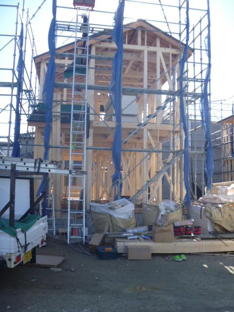 Local appearance photo. Local (11 May 2013) Shooting Building 3 completion of framework